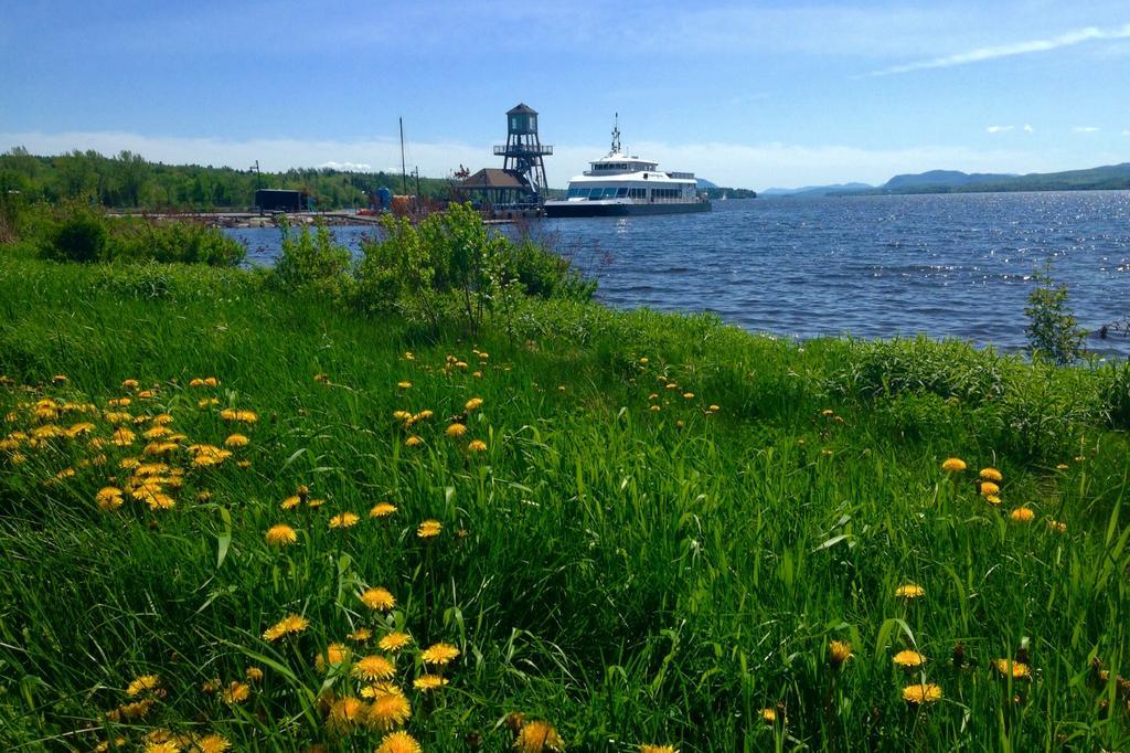Magog Lovely Vacation Home Екстер'єр фото
